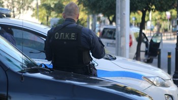 Δίωξη για τρία κακουργήματα και πέντε πλημμελήματα  κατά των δύο συλληφθέντων για την «Επαναστατική Αυτοάμυνα» – Πώς η Αντιτρομοκρατική έφτασε στα ίχνη τους – BINTEO
