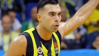 Ερντέν σε Σλούκα: Δεν θα τρως ψωμί σε αυτήν τη χώρα χωρίς να σέβεσαι τον ιδρυτή μας