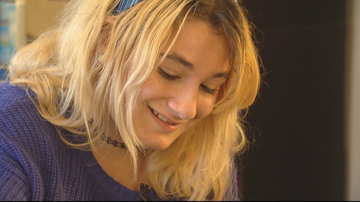 Της έβαλαν πρόστιμο επειδή έπαιζε φρίσμπι τόπλες αλλά δικαιώθηκε – Πήρε αποζημίωση 50.000 δολάρια – ΒΙΝΤΕΟ