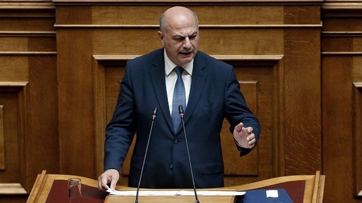 Τσιάρας: Επανέρχεται η κακόβουλη βλασφημία και η καθύβριση θρησκευμάτων – Ποινή φυλάκισης έως δύο έτη