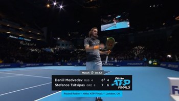 Με αυτόν τον πόντο σφράγισε τον θρίαμβο κόντρα στον Μεντβέντεφ ο Τσιτσιπάς – ΒΙΝΤΕΟ