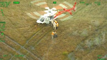 Αεροδιακομιδή για κυνηγό που δέχθηκε επίθεση από αλιγάτορα – ΦΩΤΟ – ΒΙΝΤΕΟ