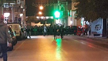 Πεδίο μάχης το κέντρο της Πάτρας: Μολότοφ και χημικά σε πορεία για το φοιτητικό άσυλο – ΒΙΝΤΕΟ