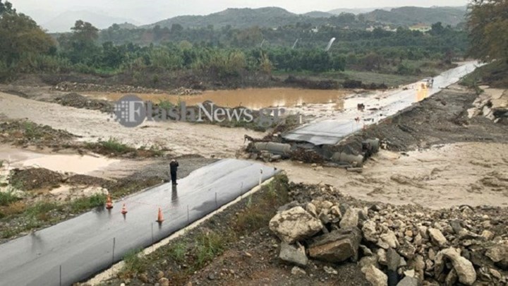 Σε εξέλιξη η κακοκαιρία στα Χανιά – “Κόπηκε” η διάβαση στον Κερίτη – ΒΙΝΤΕΟ
