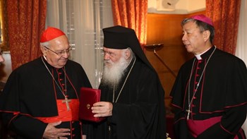 Παρέμβαση Ιερώνυμου για το προσφυγικό: Η Τουρκία εκβιάζει την Ελλάδα