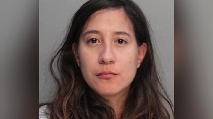 Τρελάθηκε από τη ζήλια – Δάγκωσε το μόριο του συντρόφου της και τον απείλησε με μαχαίρι