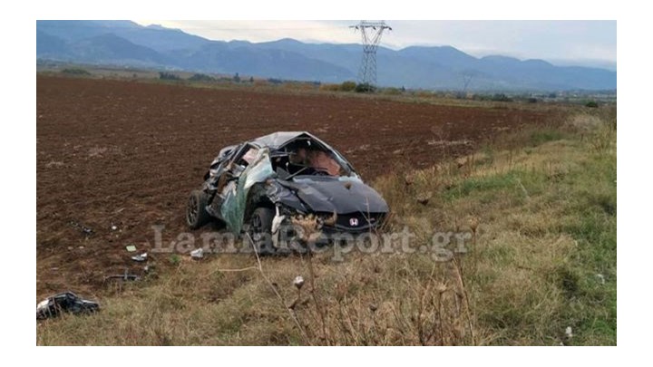 Τροχαίο στη Λαμία: Ανατράπηκε αυτοκίνητο – Σοβαρά τραυματισμένος ο οδηγός – ΦΩΤΟ