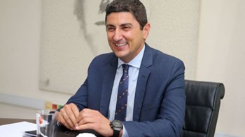 Αυγενάκης για τον θρίαμβο του Τσιτσιπά στο Λονδίνο: Όριό του ο ουρανός – ΦΩΤΟ