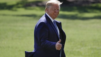 Εκτάκτως στο νοσοκομείο για τσεκ απ ο Τραμπ – Τι απαντά ο Λευκός Οίκος