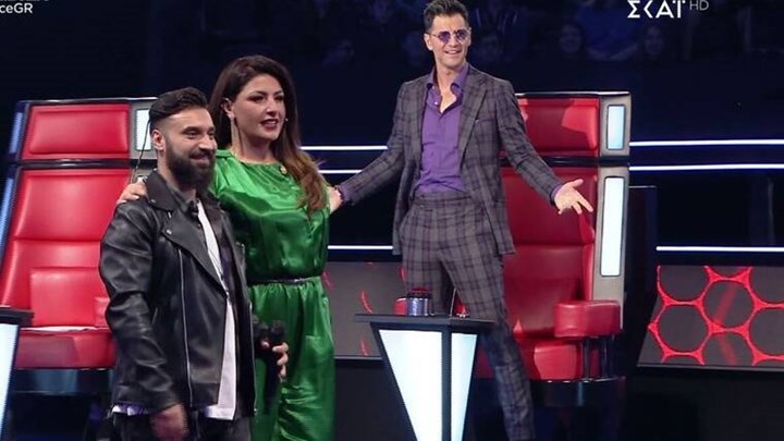 Χαμός στο Voice με τα “κλεψίματα” – Οι κόντρες μεταξύ Μουζουράκη, Ρουβά, Παπαρίζου και Ζουγανέλη – ΒΙΝΤΕΟ