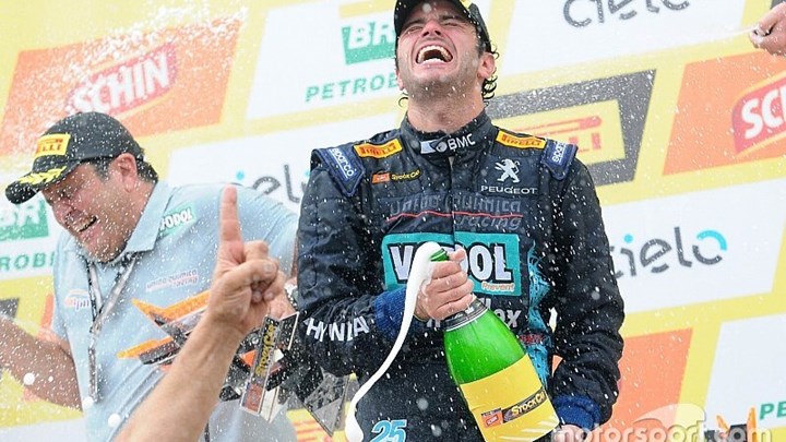 Οδηγός αγώνων βρήκε τραγικό θάνατο – Συνετρίβη το αεροπλάνο στο οποίο επέβαινε