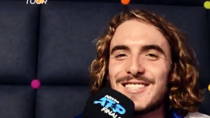 Στέφανε έχεις ταλέντο – Το τραγούδι του Τσιτσιπά στα αποδυτήρια της O2 – ΒΙΝΤΕΟ