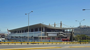 Σοκ στον Πειραιά – Άνδρας βρέθηκε κρεμασμένος στο παλιό εκθεσιακό κέντρο του ΟΛΠ