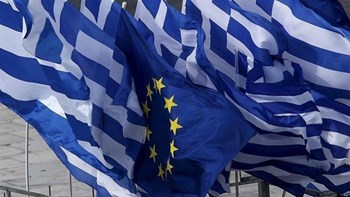 “Πράσινο φως” από την Κομισιόν στον ελληνικό προϋπολογισμό – Εγκρίθηκε η τέταρτη έκθεση