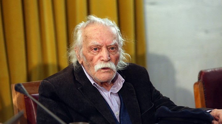 Στην εντατική ο Μανώλης Γλέζος