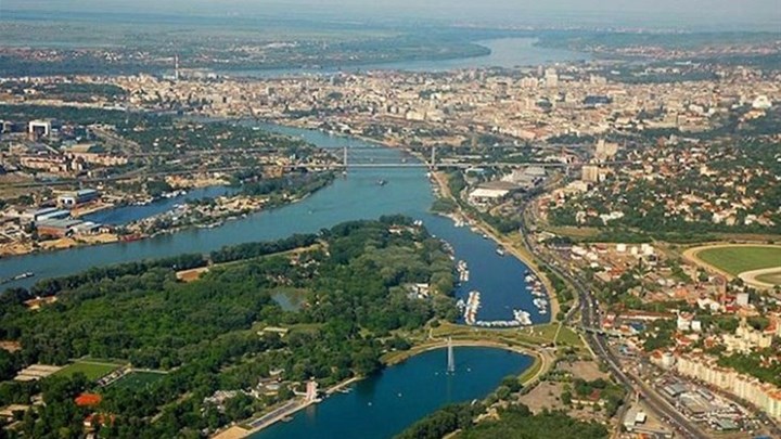 Μεγάλος διαγωνισμός στην εκπομπή του Νίκου Χατζηνικολάου στον Realfm 97,8 – Δώρο ένα ταξίδι για δύο άτομα στη χριστουγεννιάτικη Σερβία