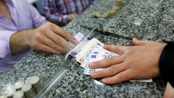 Στην τελική ευθεία για τα αναδρομικά στις συντάξεις – Τα τρία σενάρια