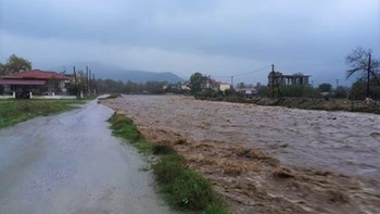 Στη Χαλκιδική το κυβερνητικό κλιμάκιο – Σε εξέλιξη σύσκεψη για τις ζημιές από τις πλημμύρες – ΦΩΤΟ – ΒΙΝΤΕΟ