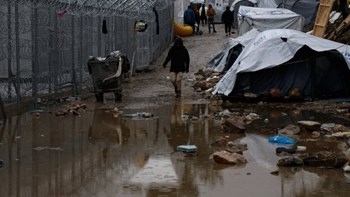 Το γράμμα μίας Αφγανής από τη Μόρια στον κόσμο