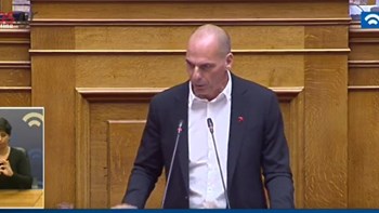 Βαρουφάκης: Να καταργηθεί η ασυλία για υπουργούς και βουλευτές – ΒΙΝΤΕΟ