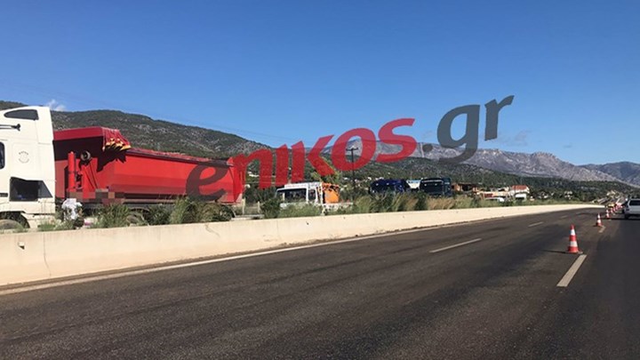 Ουρές χιλιομέτρων στην Εθνική Οδό προς Κόρινθο – ΦΩΤΟ – ΒΙΝΤΕΟ αναγνώστη