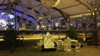 Τραγωδία σε χριστουγεννιάτικη αγορά του Λουξεμβούργου – Δίχρονο παιδί σκοτώθηκε από παγωμένο γλυπτό – ΒΙΝΤΕΟ