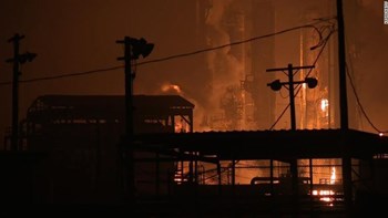 Συναγερμός στο Τέξας: Εγκαταλείπουν πόλεις λόγω νέας έκρηξης στο χημικό εργοστάσιο – ΒΙΝΤΕΟ