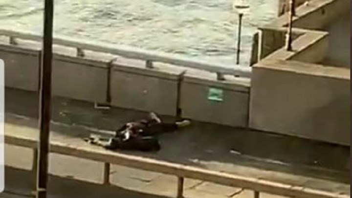 Skynews: Ένας νεκρός από τους πυροβολισμούς στη Γέφυρα του Λονδίνου – ΦΩΤΟ