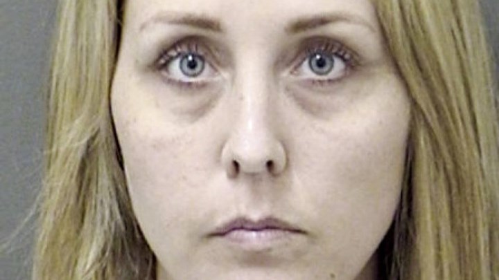 Καθηγήτρια έκανε σεξ με δύο μαθητές της – Αντάλλασσαν γυμνές φωτογραφίες στο Snapchat