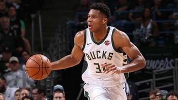 Αντετοκούνμπο: Άλλο ένα double-double και νίκη για τους Μπακς