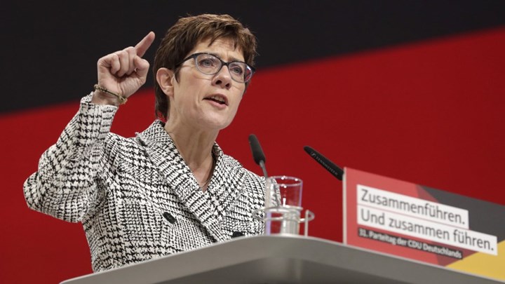 Γερμανία: Θα ληφθούν αυστηρά μέτρα για την αντιμετώπιση του εξτρεμισμού στις τάξεις της Bundeswehr