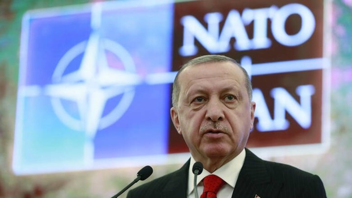 DW: Οι προκλήσεις του Ερντογάν στο επίκεντρο της κρίσιμης συνόδου του ΝΑΤΟ