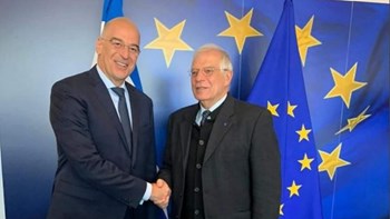 Το θέμα της συμφωνίας Τουρκίας-Λιβύης έθεσε ο Δένδιας στον Ύπατο Εκπρόσωπο της EE