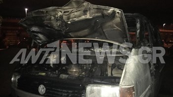 “Στάχτη” έγινε αυτοκίνητο σε υπαίθριο πάρκινγκ στον Ταύρο – ΦΩΤΟ – ΒΙΝΤΕΟ