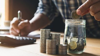 Έκθεση ΓΣΕΕ: Διατηρείται υψηλό το αναπτυξιακό κενό της ελληνικής οικονομίας