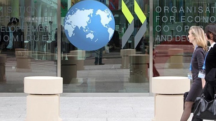 Αποκαλυπτική έκθεση του ΟΟΣΑ: “Πρωταθλήτρια” στην αύξηση φόρων η Ελλάδα