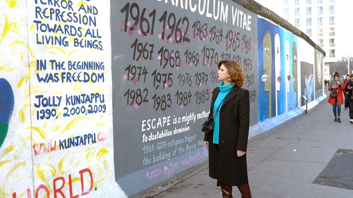 Συγκλονιστικές “Ιστορίες του Τείχους” στην εκπομπή “Προσωπικά” με την Έλενα Κατρίτση