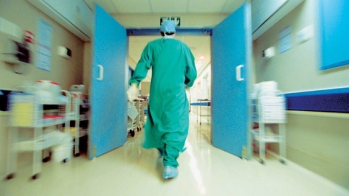 Σπάνια μεταμόσχευση όρχεως από άνδρα στον δίδυμο αδερφό του