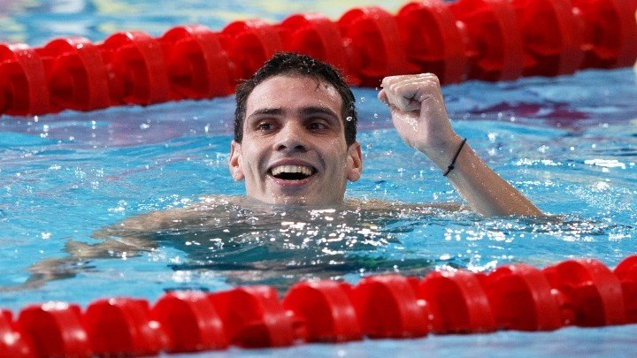 Ανδρέας Βαζαίος: Διέλυσε τα χρονόμετρα – Κατέκτησε το χρυσό μετάλλιο στα 200μ. πεταλούδα