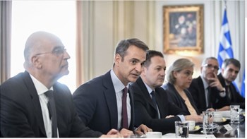 Διπλωματικό “τείχος” απέναντι στην Τουρκία: Την ενίσχυση των συμμαχιών επιδιώκει η Αθήνα – Ο ρόλος Μακρόν και Μέρκελ