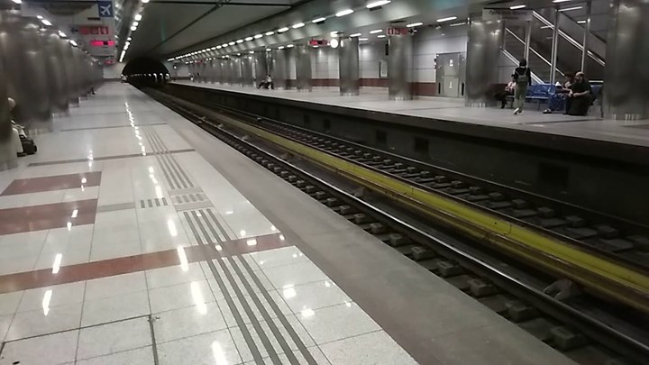 Καθυστερήσεις στο Μετρό λόγω βλάβης