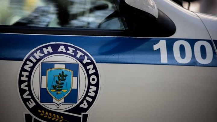 Μαρκόπουλο: Ληστές “μπούκαραν” με αυτοκίνητο σε γνωστό κατάστημα ηλεκτρικών ειδών