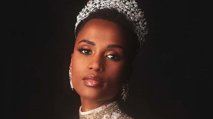 Το συγκλονιστικό μήνυμα της Μις Υφηλίου που της χάρισε το στέμμα – ΦΩΤΟ – ΒΙΝΤΕΟ