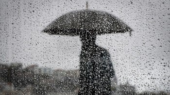 “Διδώ”: Εξασθενεί η κακοκαιρία την Πέμπτη – Σε ποιες περιοχές θα σημειωθούν βροχές και καταιγίδες