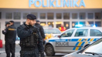 Τουλάχιστον έξι οι νεκροί από τους πυροβολισμούς σε νοσοκομείο στην Τσεχία – ΦΩΤΟ