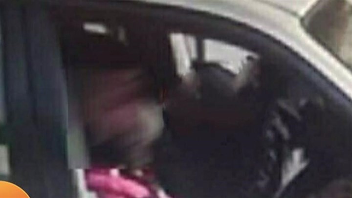 Άγιοι Θεόδωροι: Συγκλονίζει η κόρη της ηλικιωμένης – “Οι δράστες τους παρακολουθούσαν” – ΒΙΝΤΕΟ