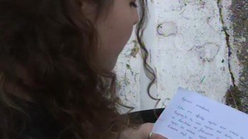 Μαθητές έστειλαν γράμματα σε ασυνόδευτα προσφυγόπουλα – ΒΙΝΤΕΟ
