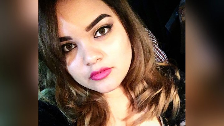 Βοηθός καθηγητή έκανε σεξ με δύο μαθητές σε κοινόχρηστη πισίνα – Οι κάμερες ασφαλείας την “τσάκωσαν”