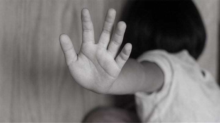 Κρήτη: Νέες αποκαλύψεις για τον πατέρα που βίαζε επί 15 χρόνια την κόρη του