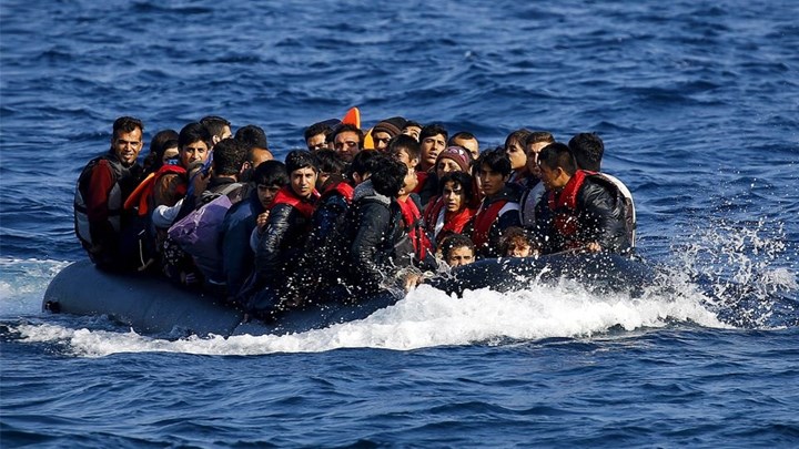 Μεταναστευτικό: “Βουλιάζουν” τα νησιά του Αιγαίου – Έσπασαν το φράγμα των 40.000 οι αιτούντες άσυλο